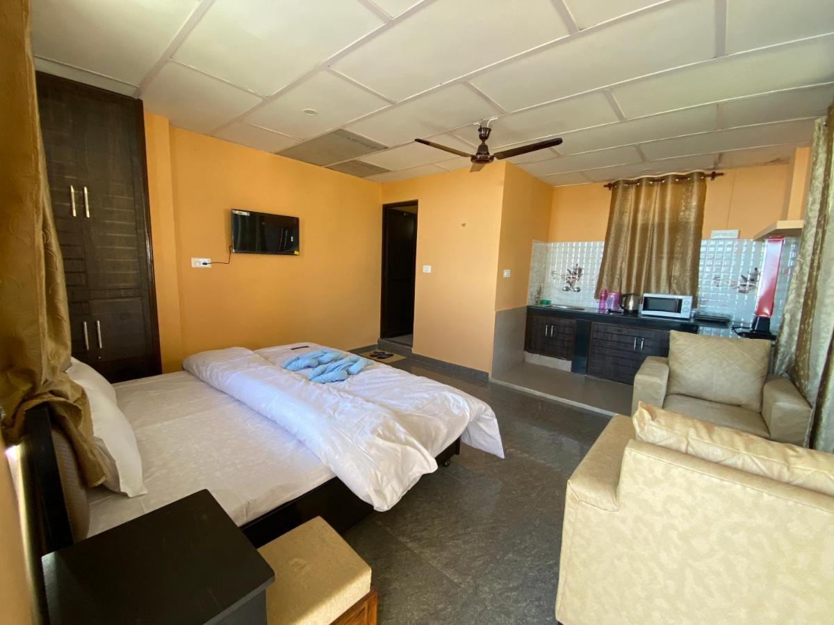 Redeem Cafe & Homestay McLeod Ganj Exteriör bild