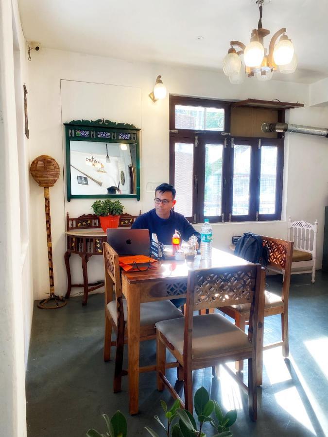 Redeem Cafe & Homestay McLeod Ganj Exteriör bild